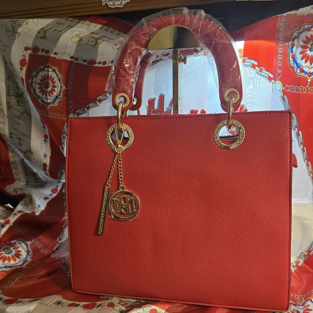 NWT Badgley Mischka Red and Gold Tote Bag with Structured Design